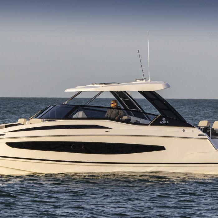 Batcat | Aquila 32 Sport photo 5