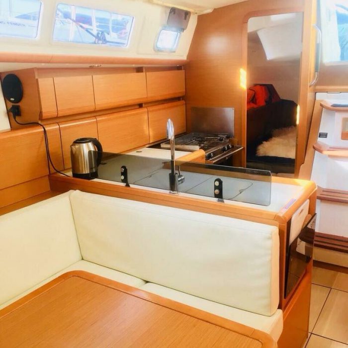 Argo | Sun Odyssey 379 photo 6