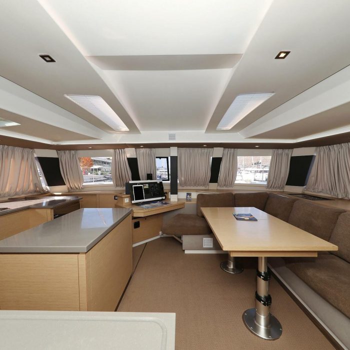 Feeling Free | Fountaine Pajot Saba 50 photo 11