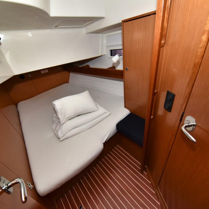 Controvento | Bavaria Cruiser 45 photo 31