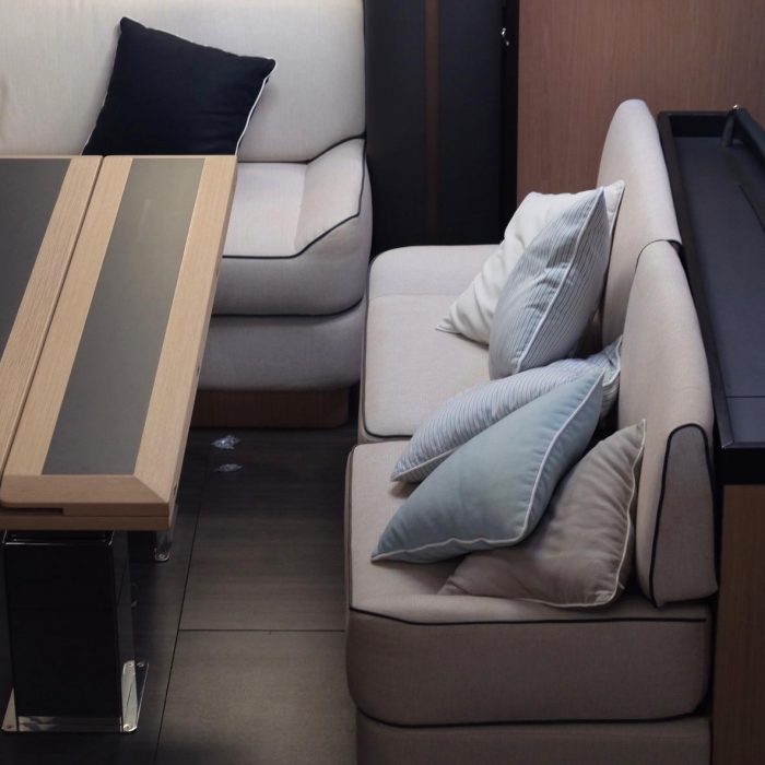 Premium + | Oceanis Yacht 62 photo 17
