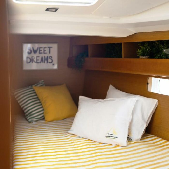 Lemon | Sun Odyssey 469 photo 10
