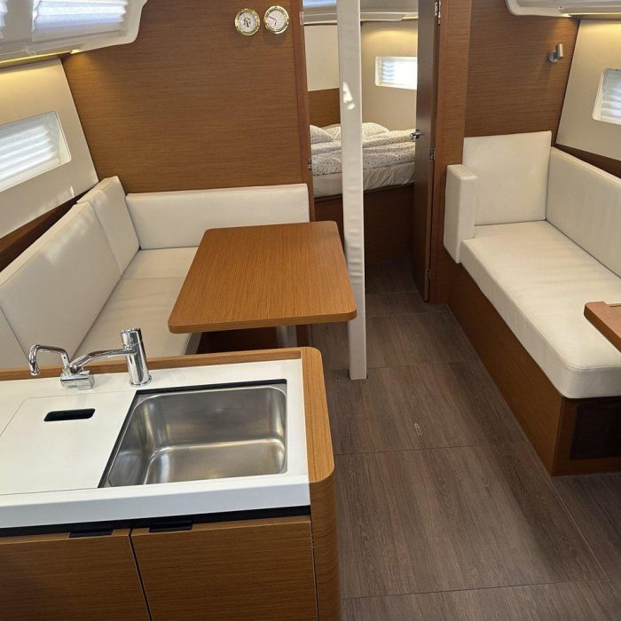 Princess Tia | Sun Odyssey 380 photo 7