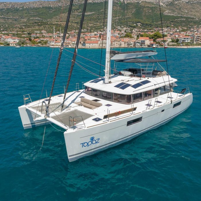Topaz | Lagoon 560 S2 photo 9
