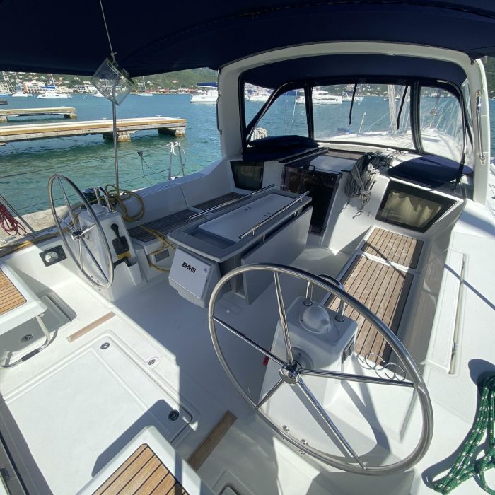 Take a bow | Beneteau 41 photo 8
