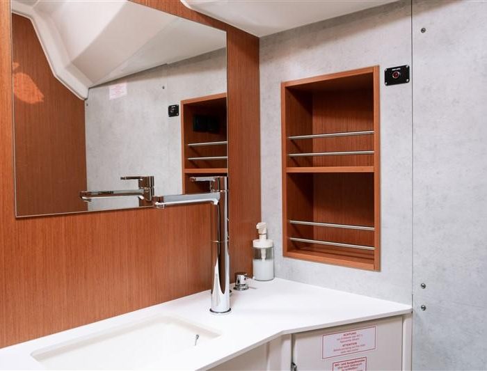 Nomad | Bavaria C42 photo 34