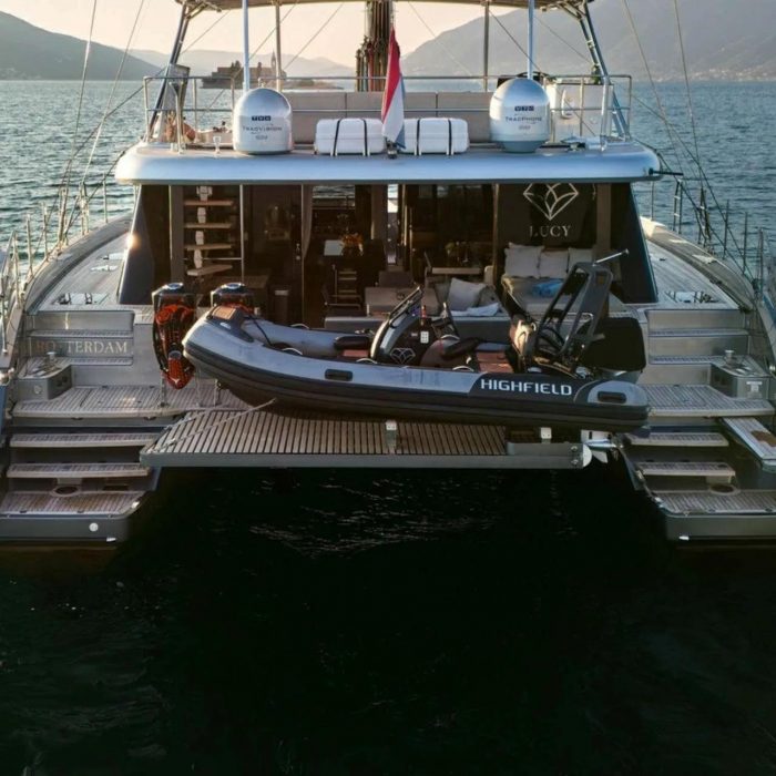 Lucy | Sunreef 50 photo 17