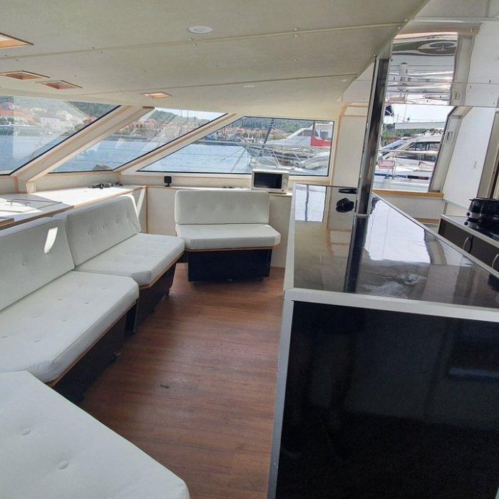 Upwind | Upwind 50 Eco - 4 + 1 cab. photo 16