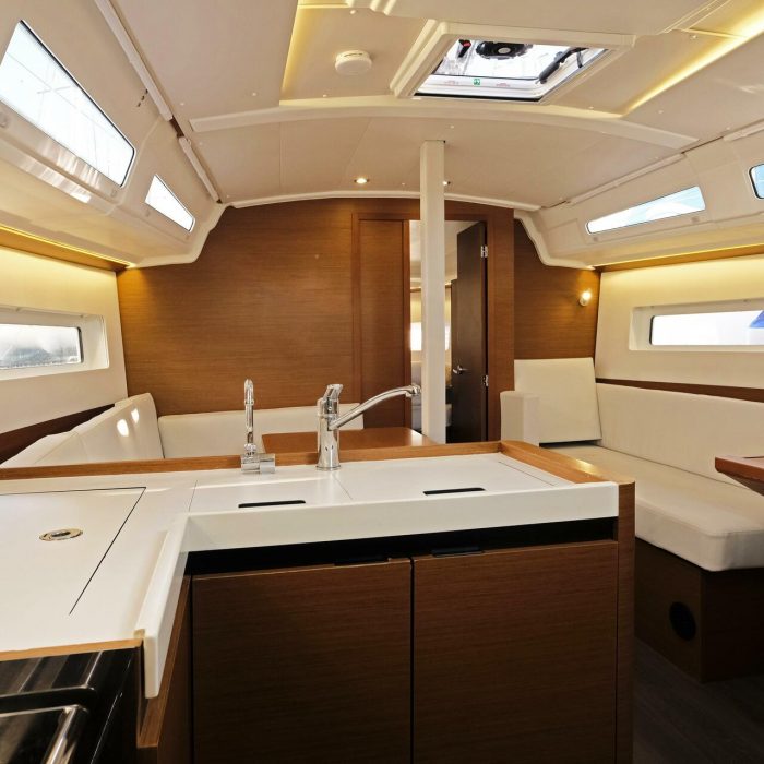 Sea Kiss | Sun Odyssey 380 photo 16