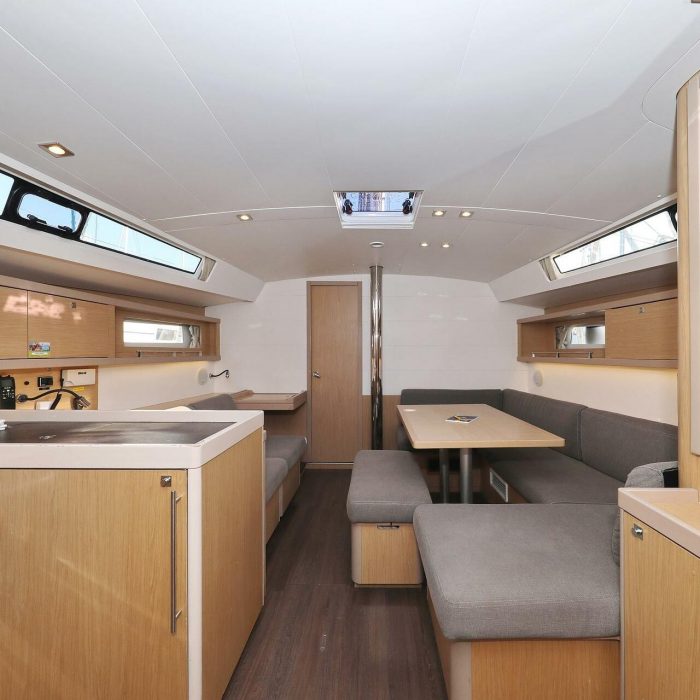 Barbarella | Oceanis 45 photo 24
