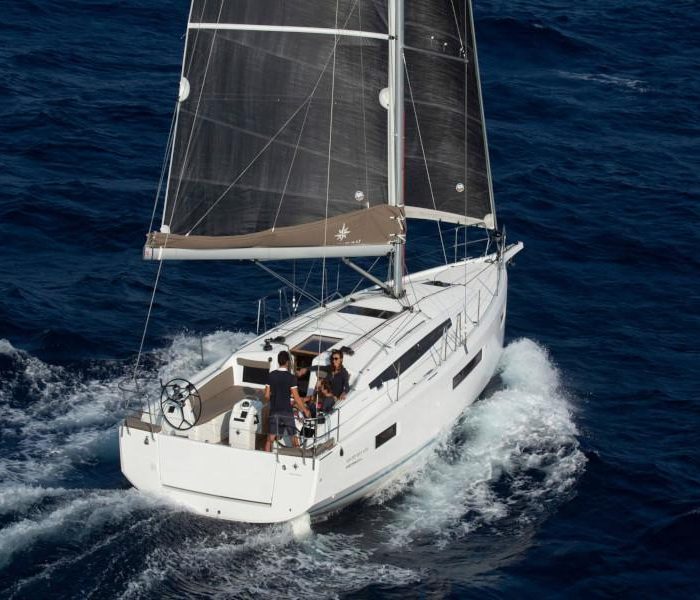 Locean | Sun Odyssey 410 photo 1