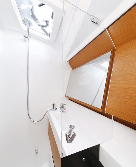 Beauty | Sun Odyssey 410 photo 10