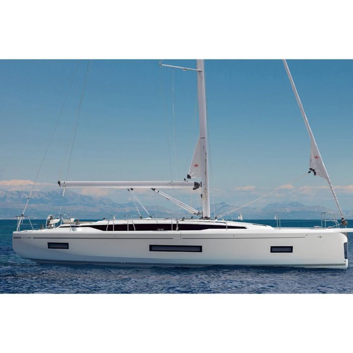 461 OCEAN BOULEVARD | Bavaria C46 photo 2