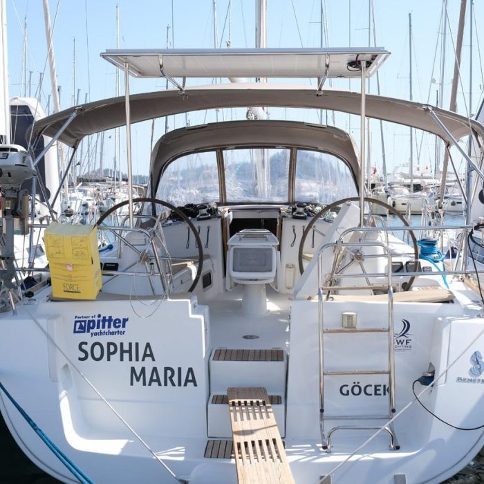 Sophia-Maria | Oceanis 43 Family photo 2