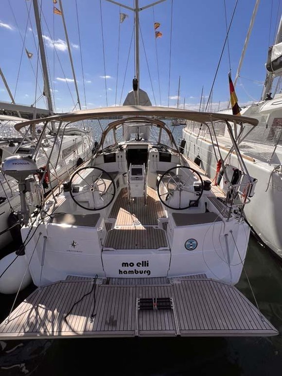 MoElli | Sun Odyssey 389
