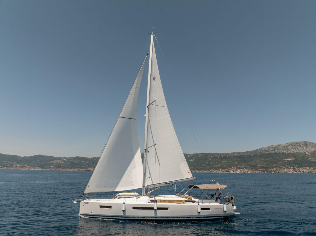 Osejava | Sun Odyssey 490
