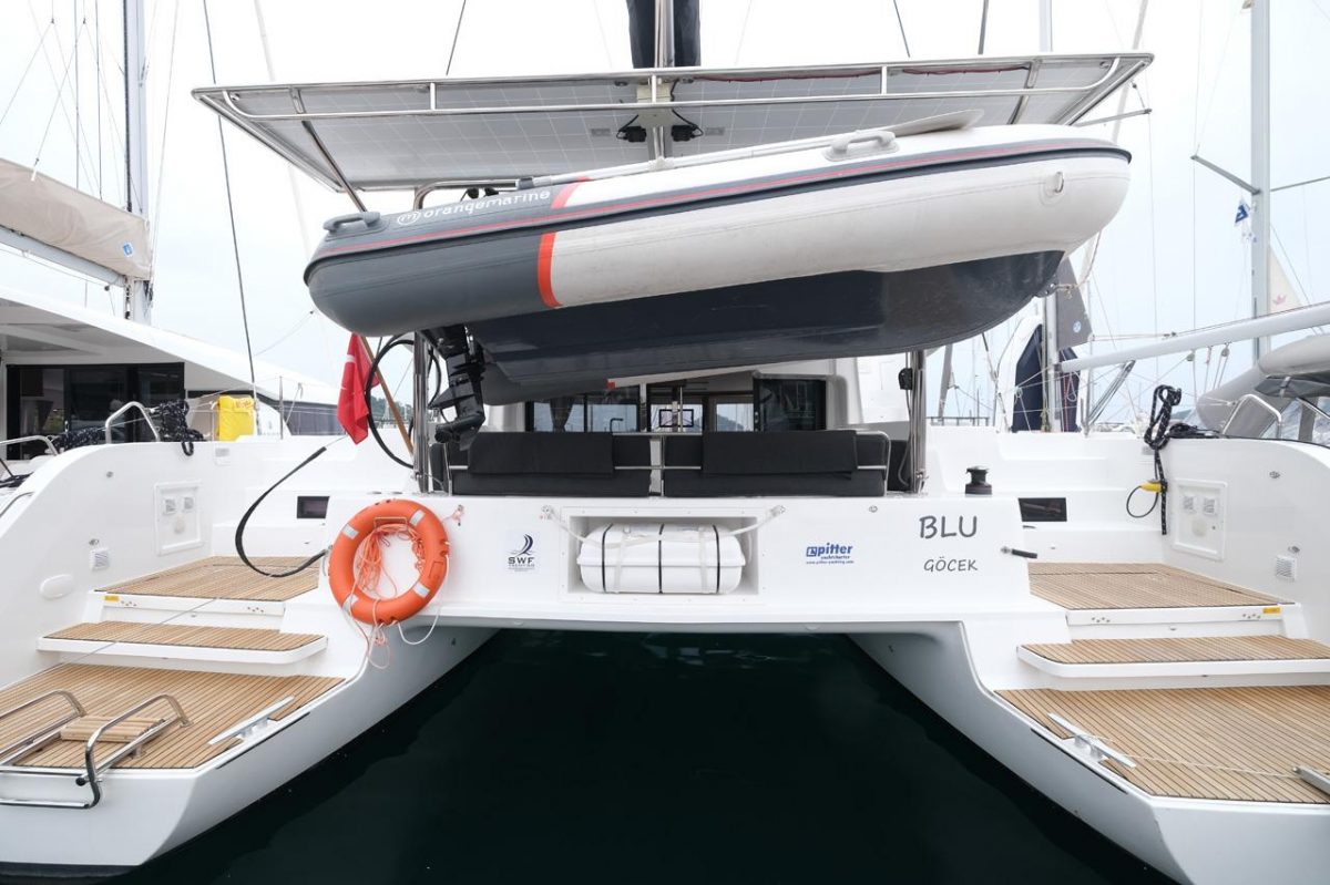 Blu | Lagoon 46 - 4 + 2 cab.