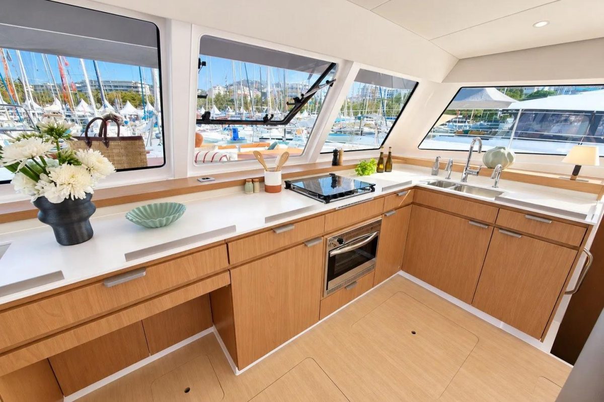 El Lucky - Brand New 2027 Design | Bali Catspace