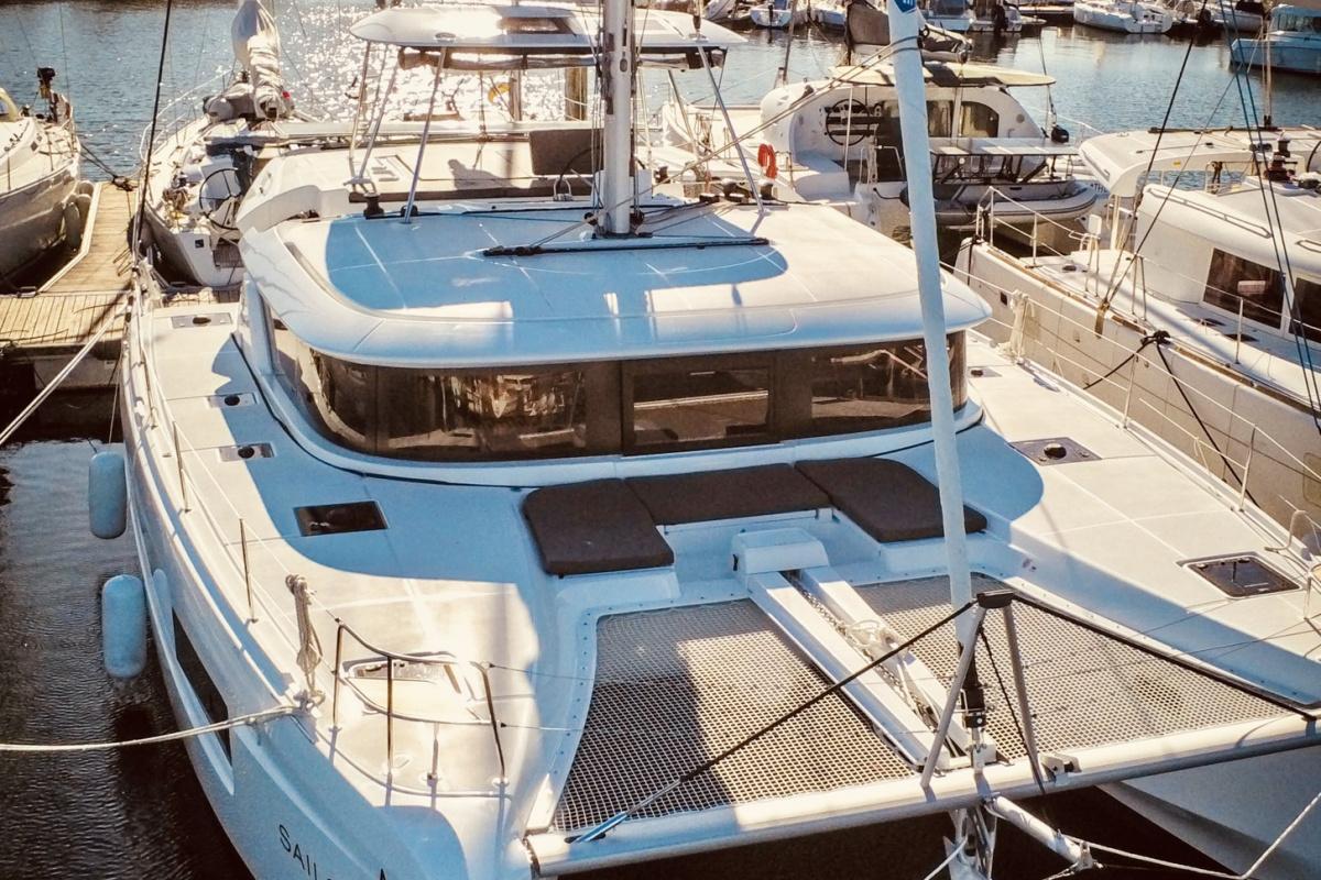 Cari | Lagoon 46
