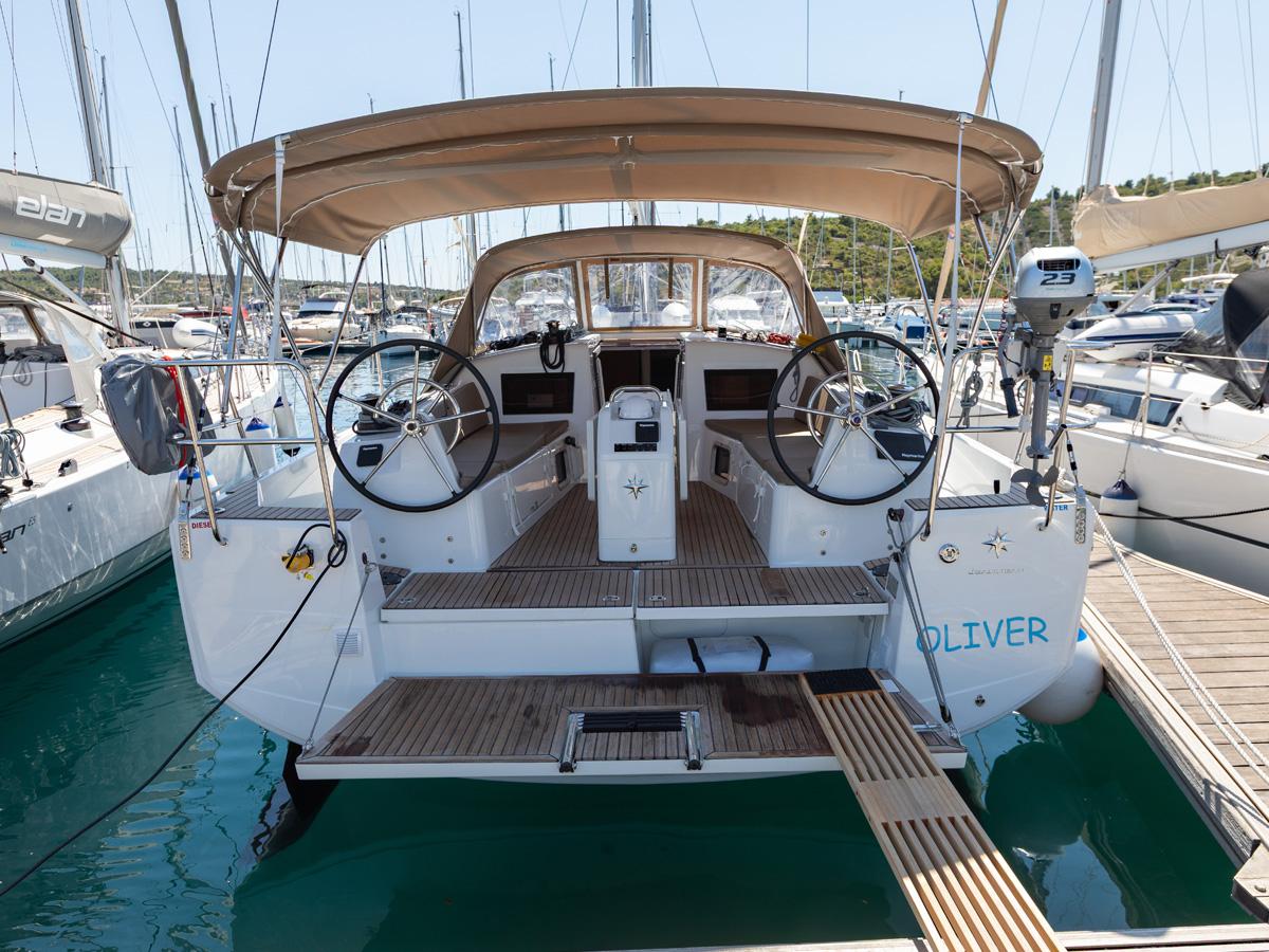 OLIVER new 2025 (air condition, solar panels) | Sun Odyssey 410