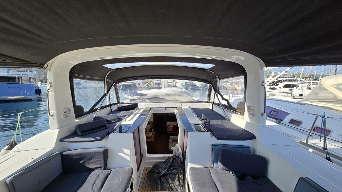 Esther | Oceanis 55 - 4 + 1 cab.