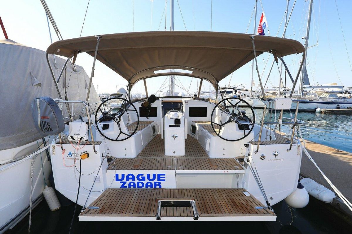 Vague | Sun Odyssey 410