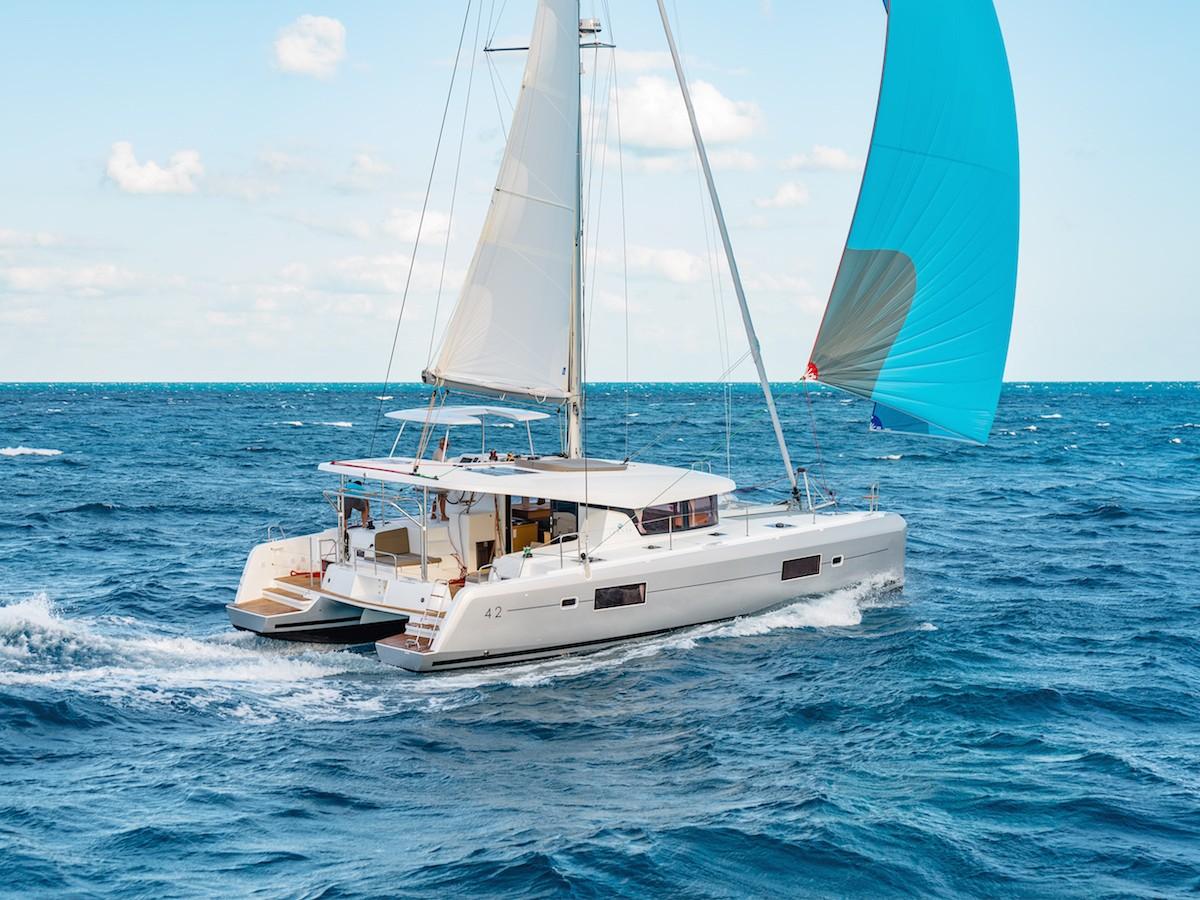 PirElli | Lagoon 42