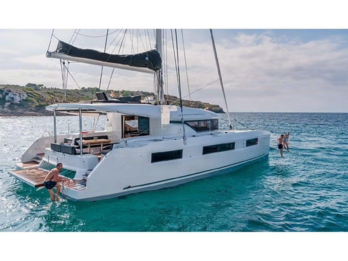 Buena Vida | Lagoon 50