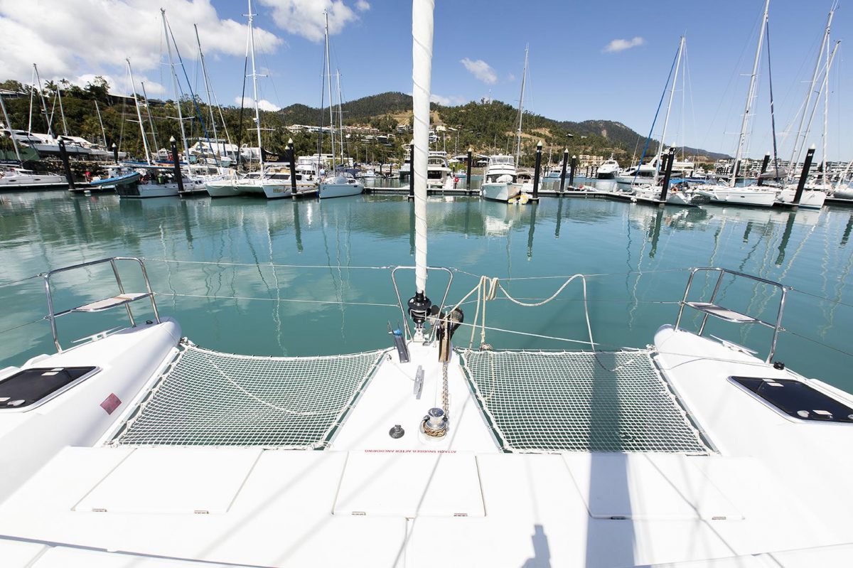TRAVIATA 1 | Lagoon 421