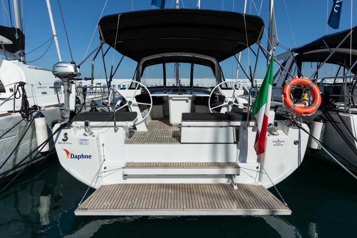 Daphne - Standard line | Oceanis 46.1