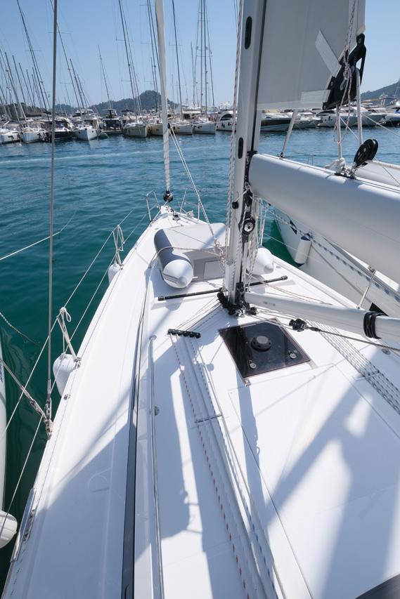 Coral | Bavaria C38