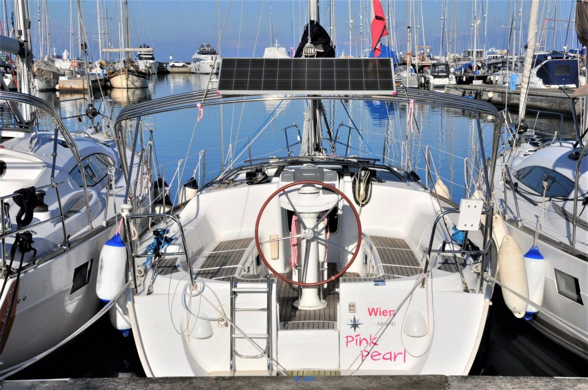 Pink Pearl | Sun Odyssey 37