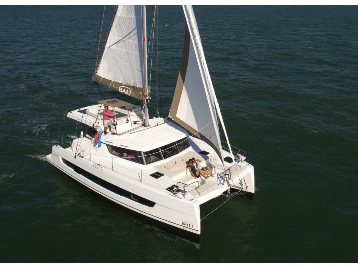 Sail Spica | Bali Catspace