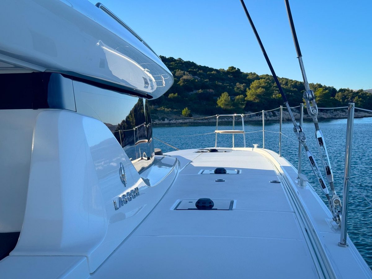 Savoja | Lagoon 43
