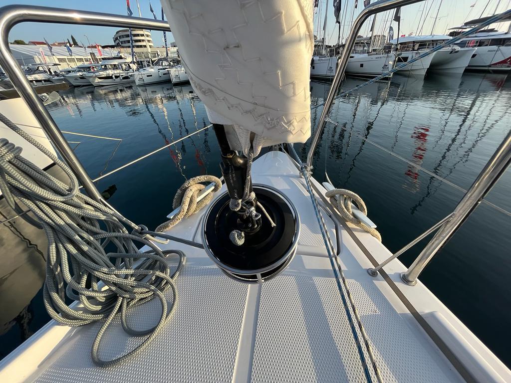 Ultra First | First 36
