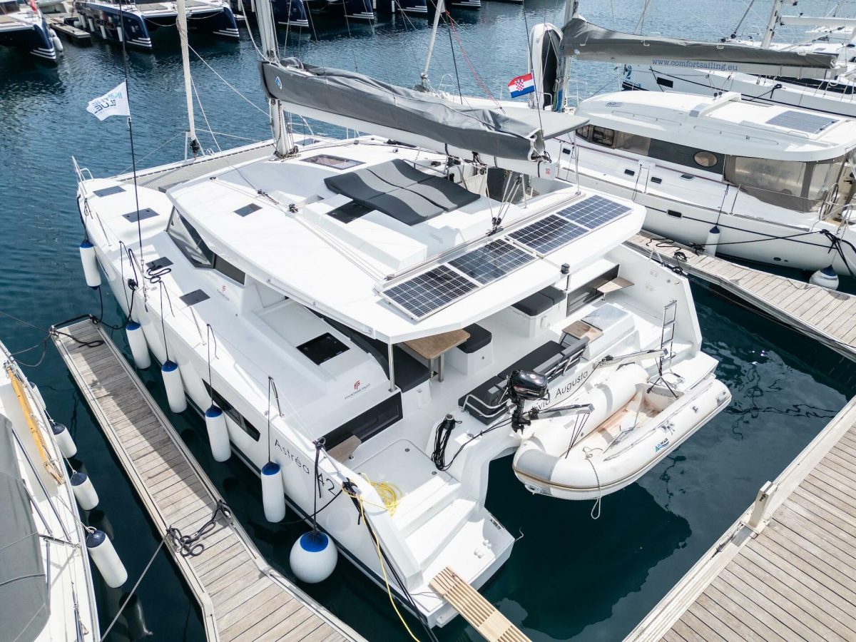 Livia Augusta | Fountaine Pajot Astrea 42