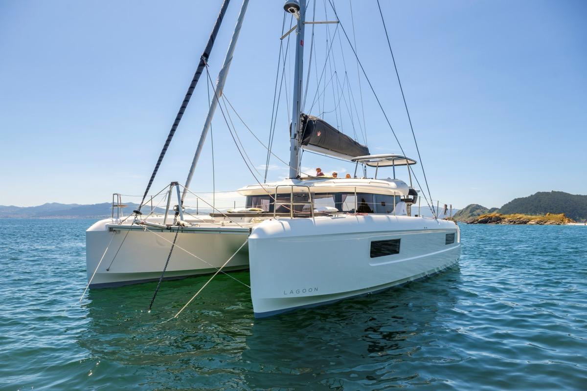 Folíe | Lagoon 43