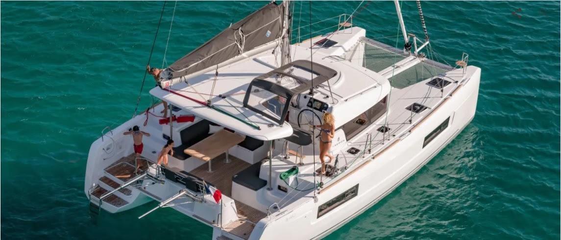Falcon | Lagoon 40 - 4 + 2 cab