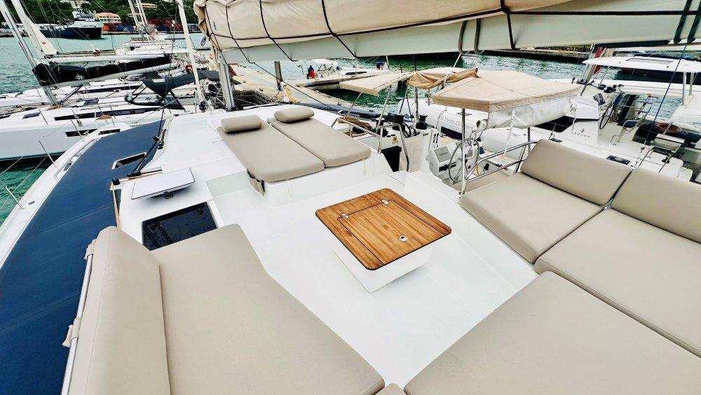 Freedom | Fountaine Pajot Aura 51