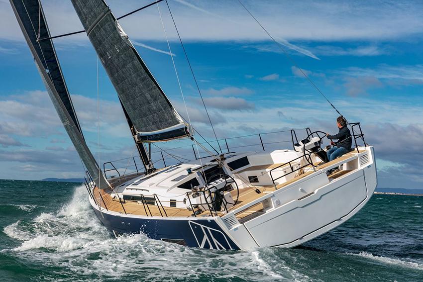 Hermes | Dufour 530
