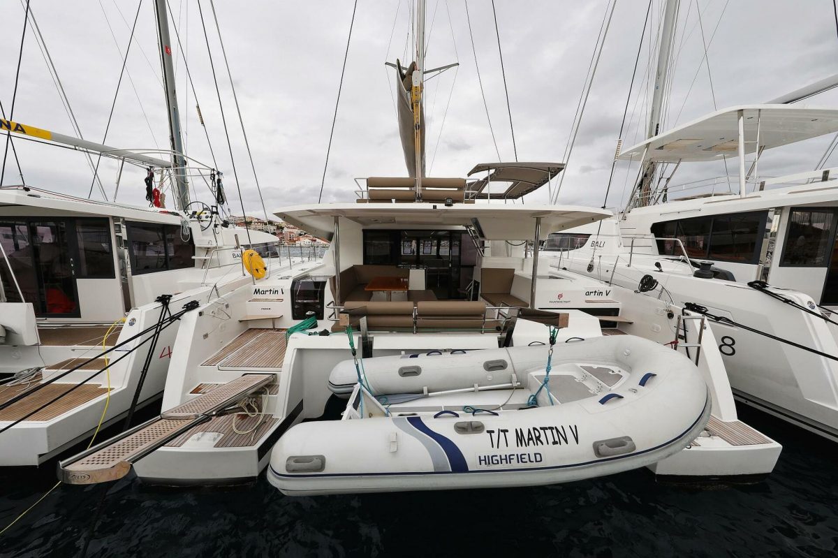 Martin V | Fountaine Pajot Saona 47 Quintet