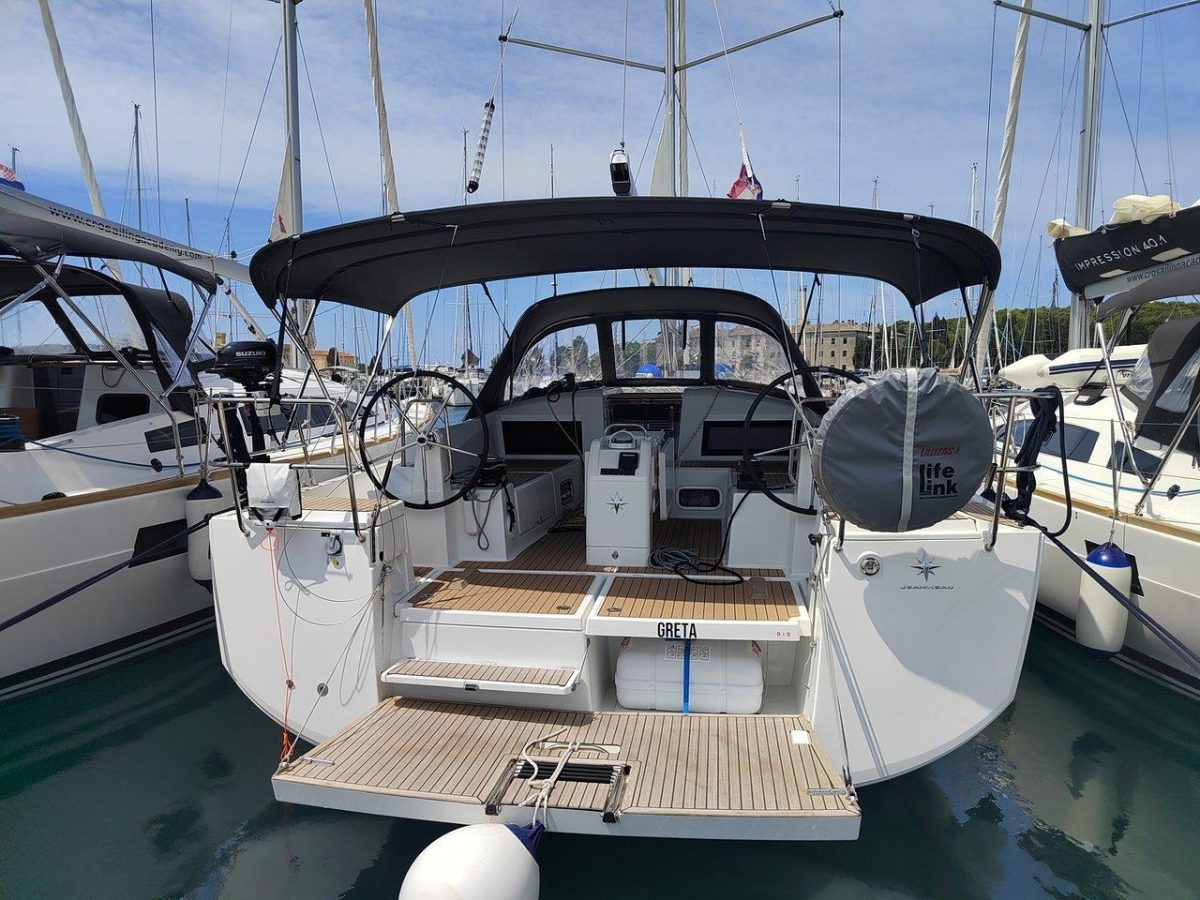 Greta | Sun Odyssey 440