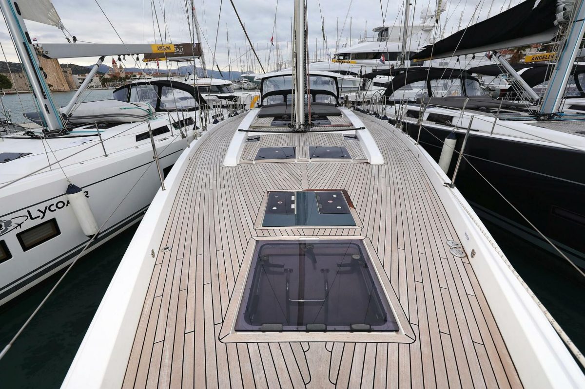 Jasmine | Hanse 588