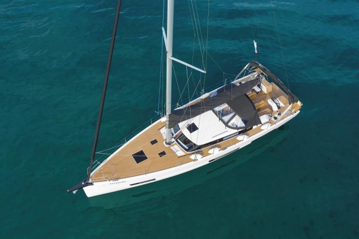 Revolution | Elan GT 6 Porsche Design 50 feet with AC and Generator