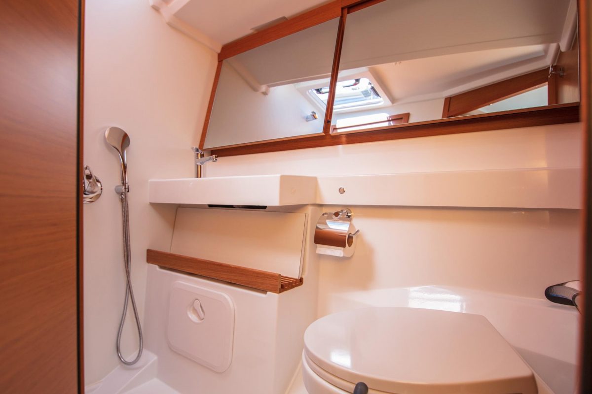 White Rabbit | Sun Odyssey 440