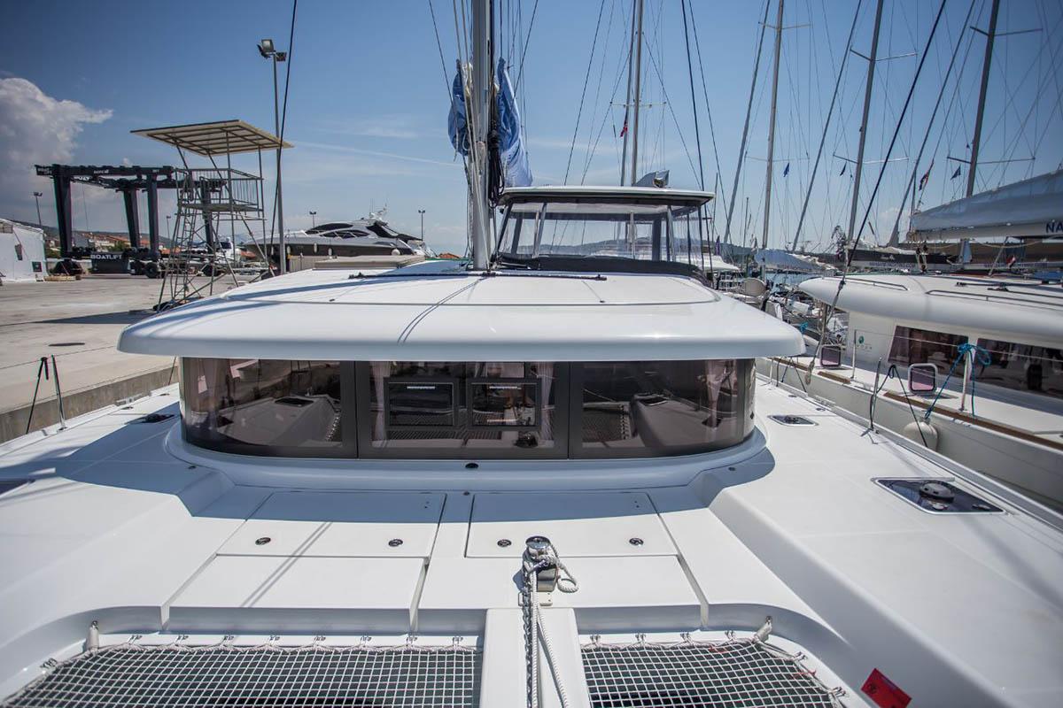 Xit | Lagoon 42