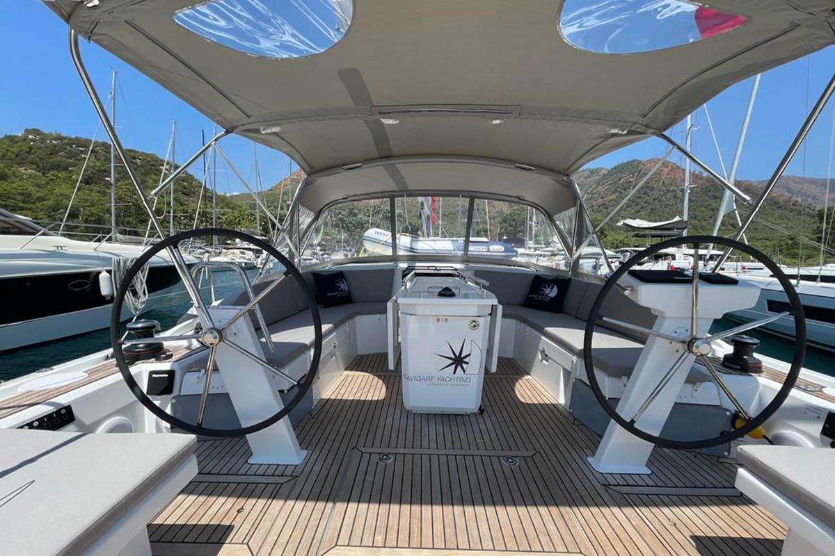 West | Oceanis 46.1
