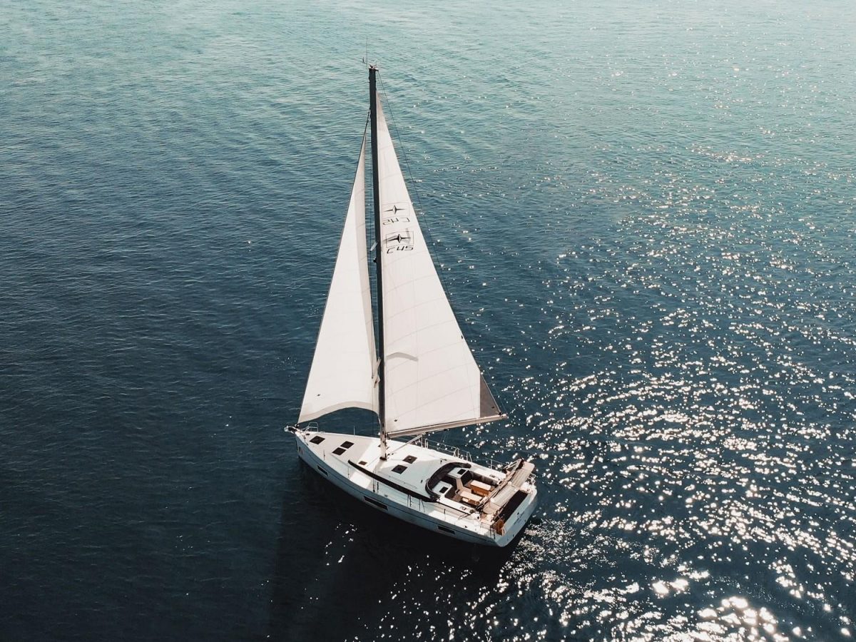 SANTA CRUZ | Bavaria C45 Style