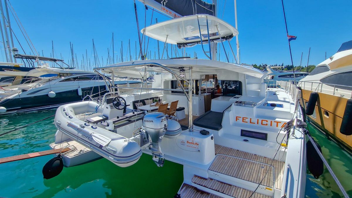 FELICITÀ | Lagoon 46