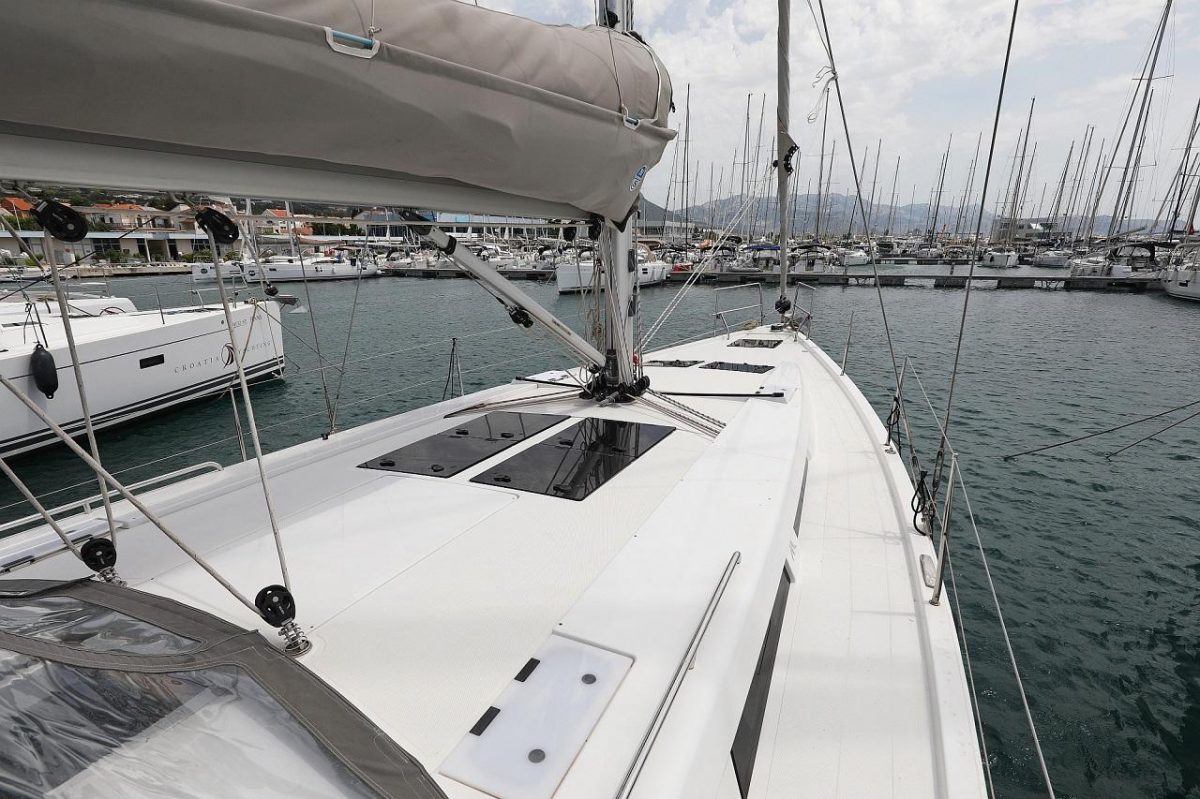 Mika | Hanse 458